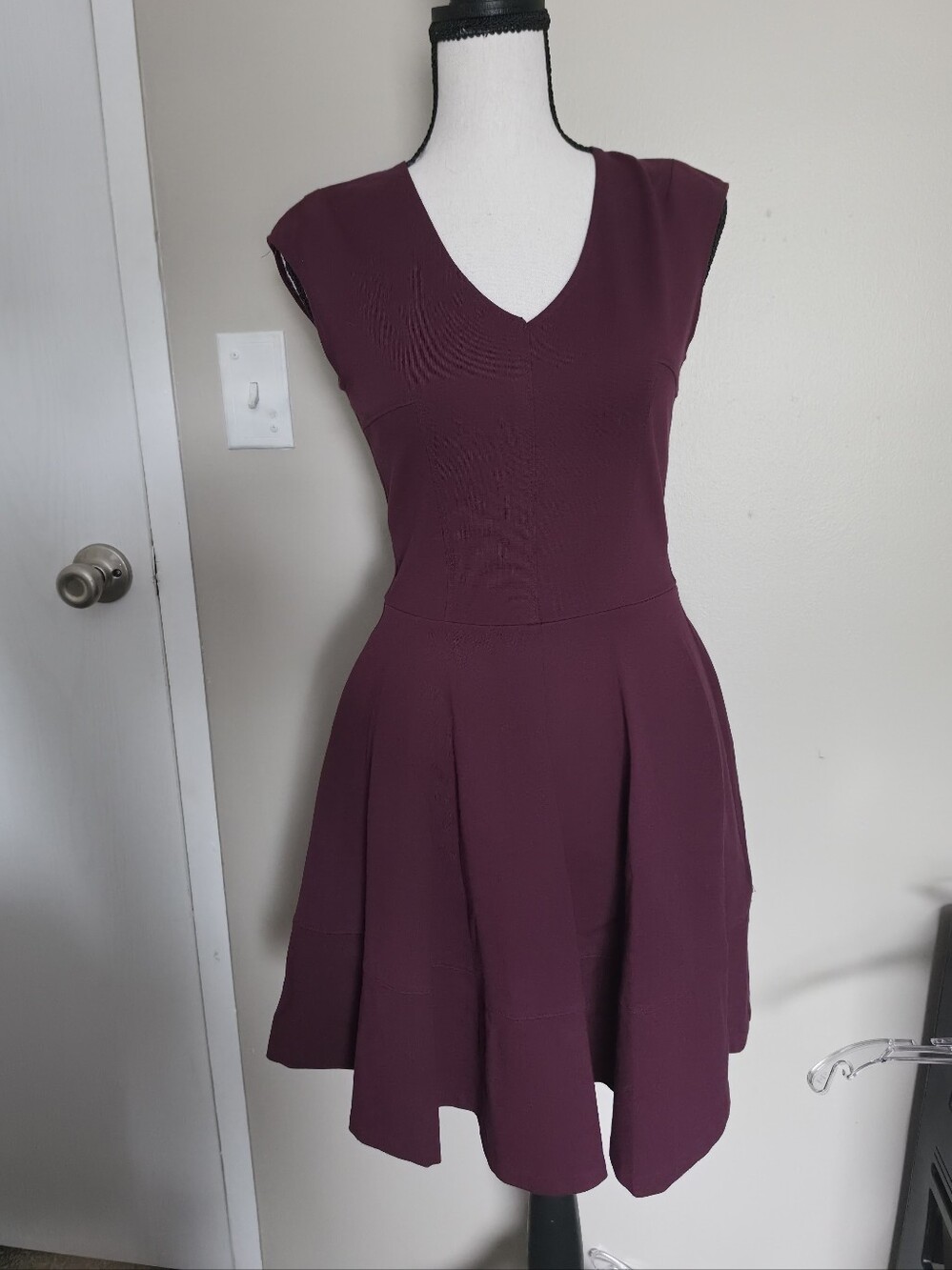 Bar III Burgundy V-Neck Fit & Flare Dress Back Zip, Size S/P